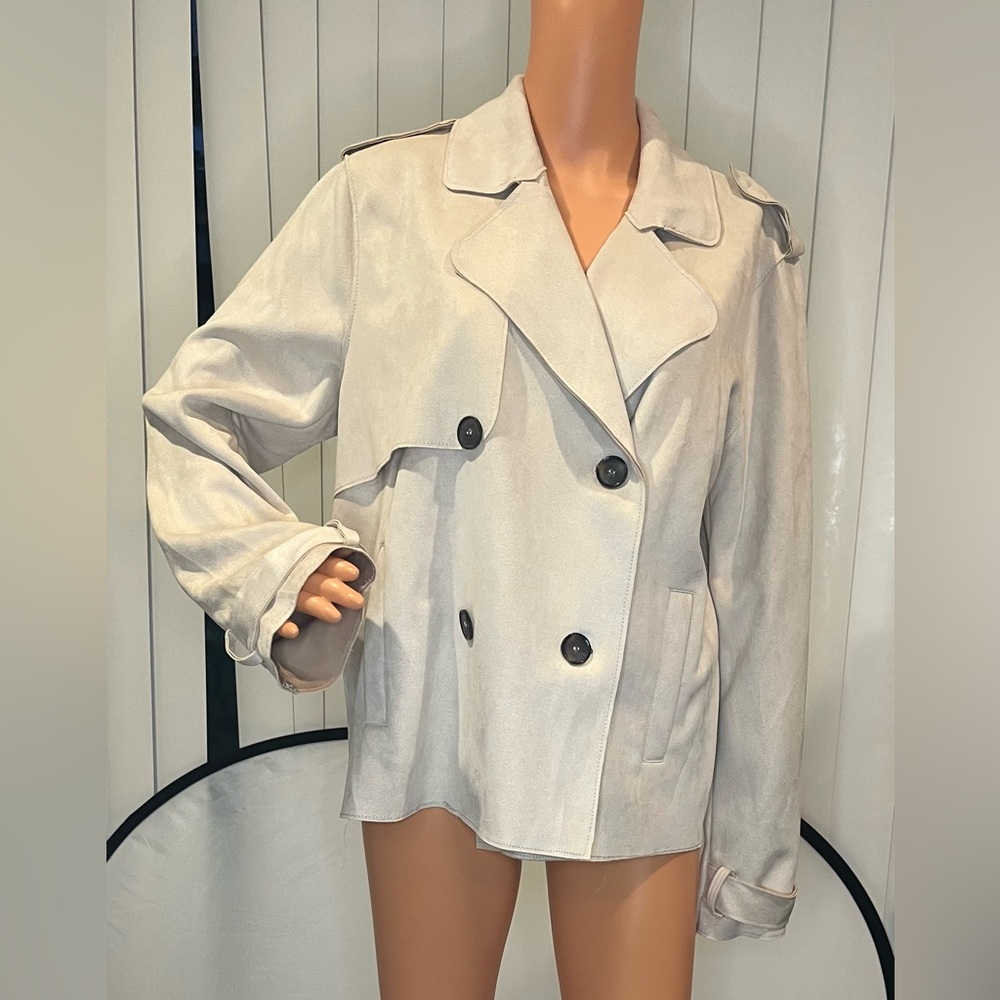 Chic Women's Cream Double-Breasted Faux Leather Jacket
